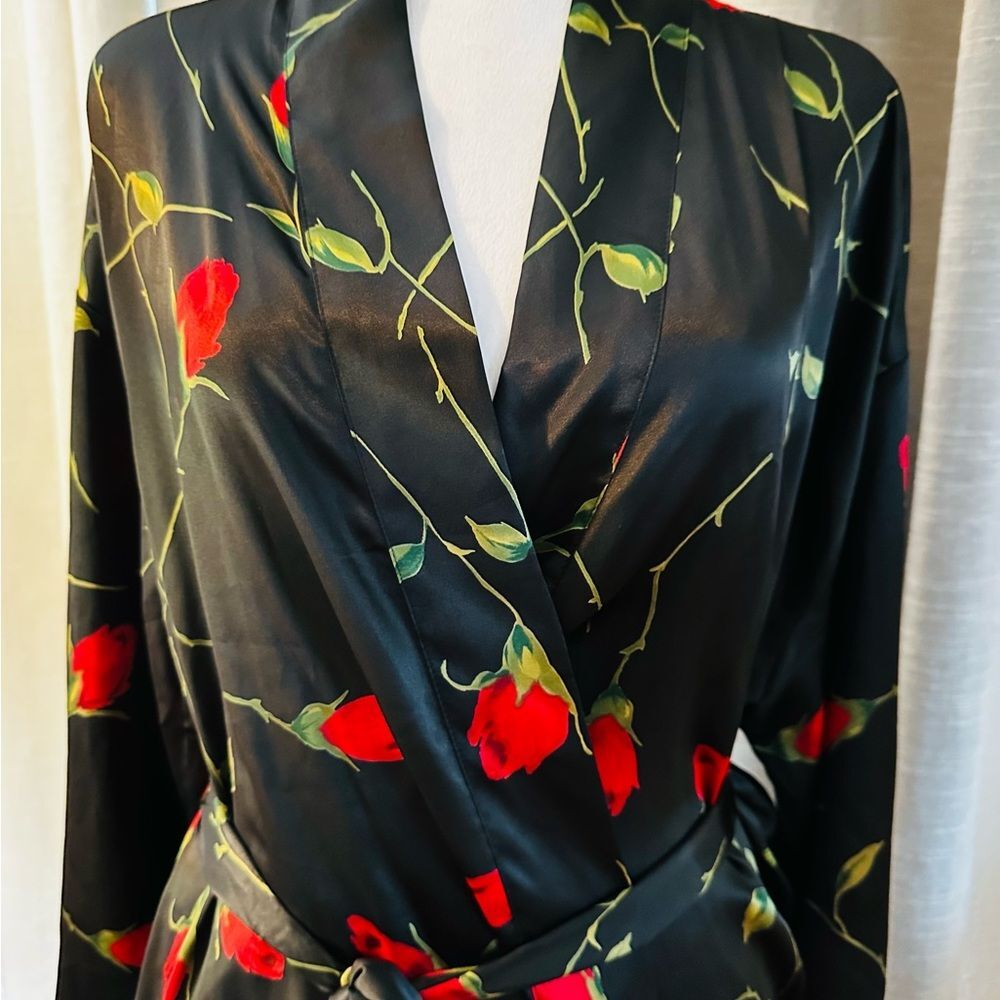 Vintage Victoria's Secret Satin Rosebud Print Wrap Robe - One Size - Like New